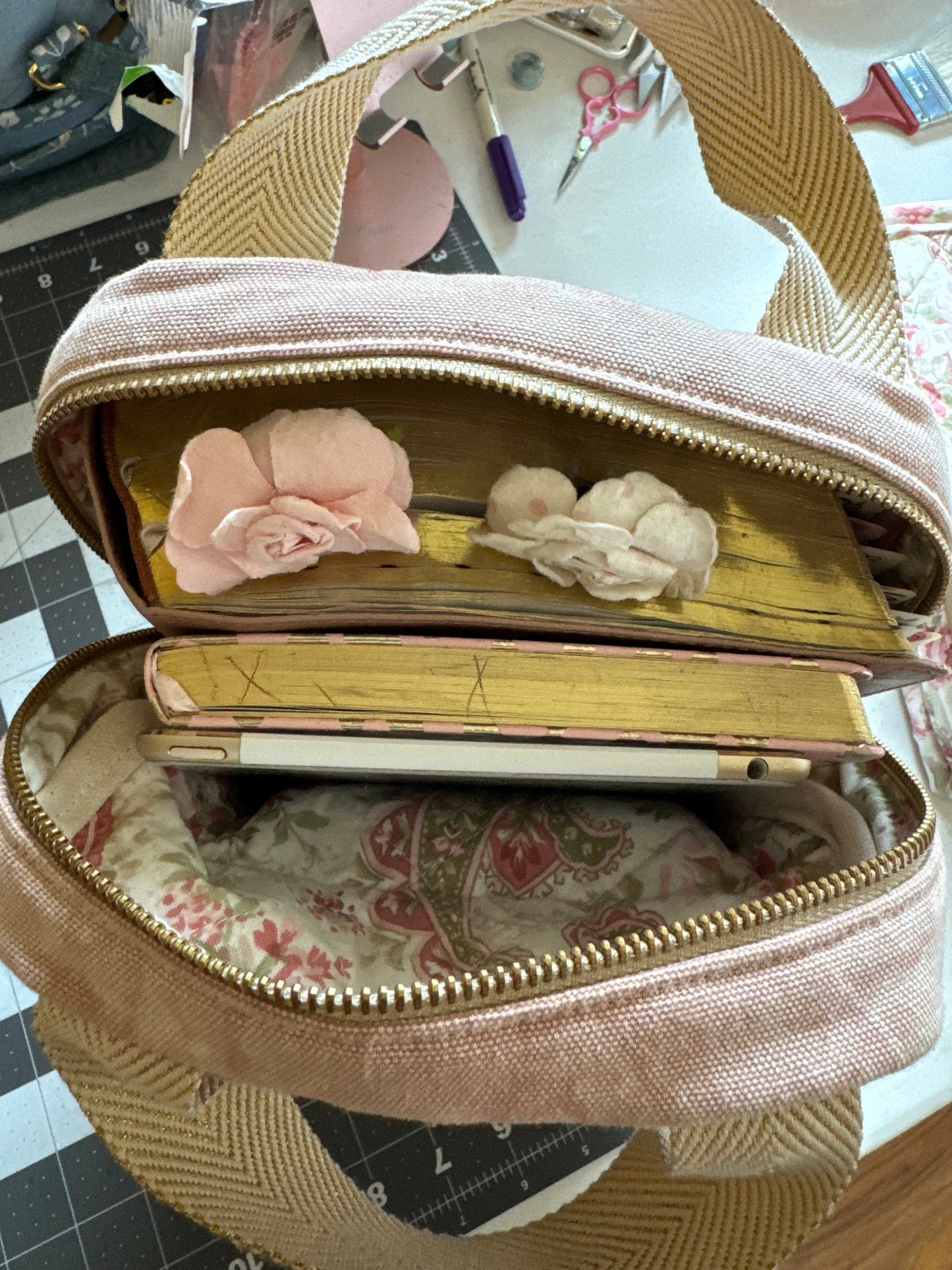 Quilted Bible Bag Washed Blush Pink